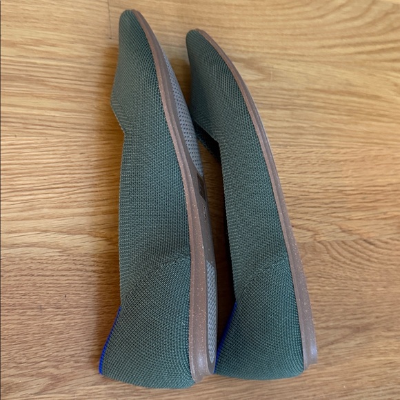 New Rothy's Olive Pointe II Women's Flats 7.5 never worn Retired color - Picture 8 of 9
